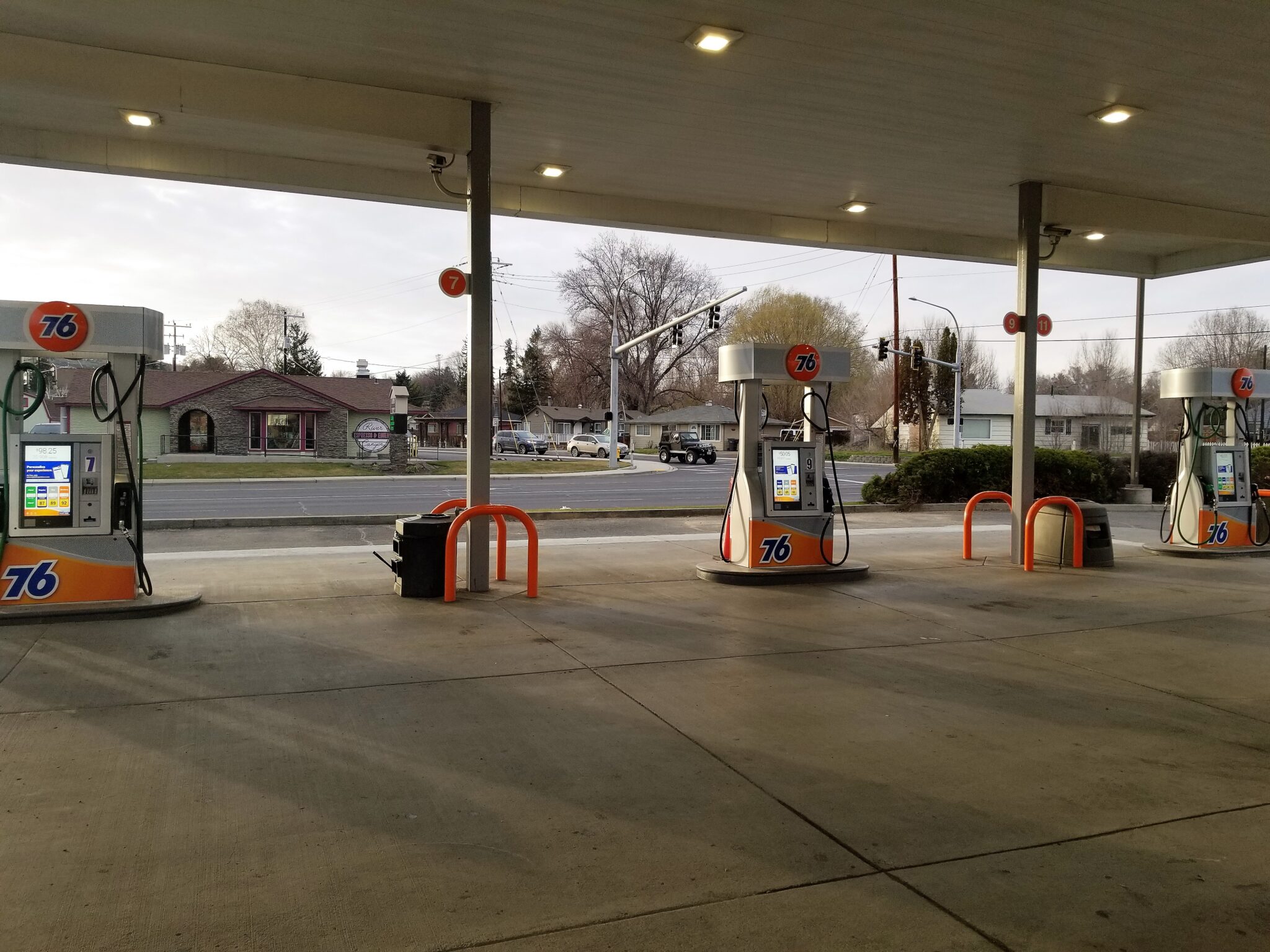 Selah Express Mascott Equipment Co.